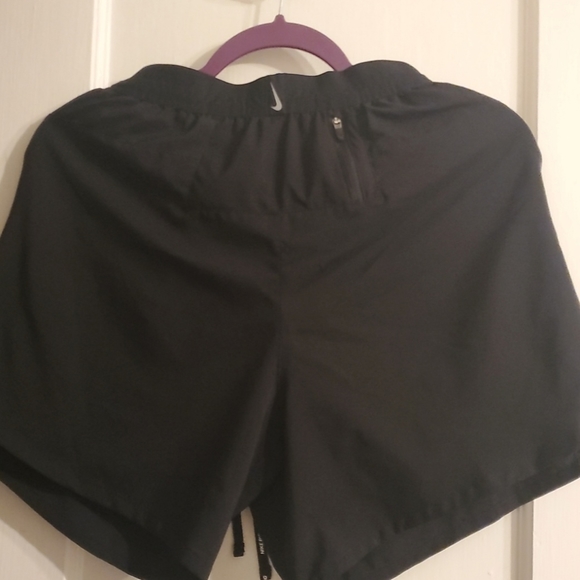 Nike flex stride shorts - Picture 3 of 4